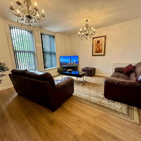 Lovely 2 Bed Apartment, Arnold Town Centre. Ноттингем Экстерьер фото